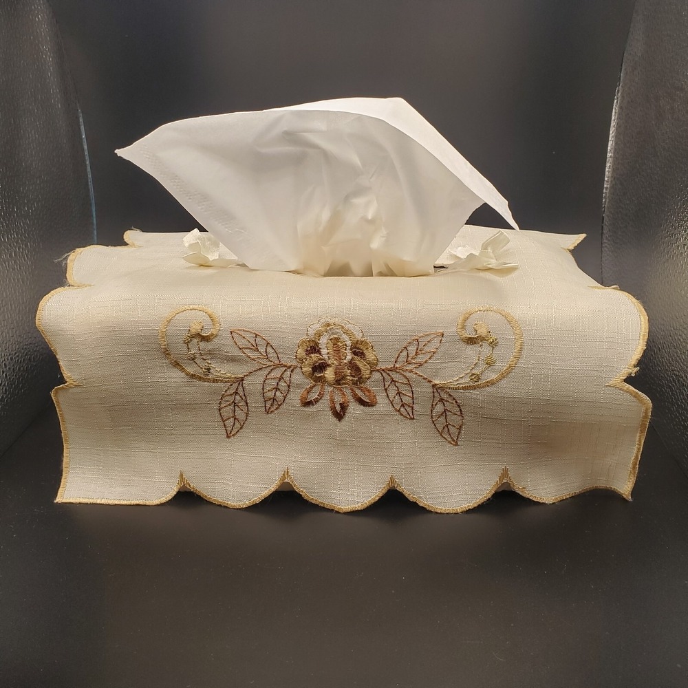Vintage Embroidered Linen Cloth Floral Tissue Box Cover With Scalloped Edge